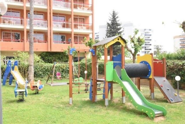 Appart Standing 2 Chambres 2Sdb Clim Piscine Parking Wifi Terrasse 21M2 Local Velo Port-Aventura, Plage, Centre サロウ エクステリア 写真
