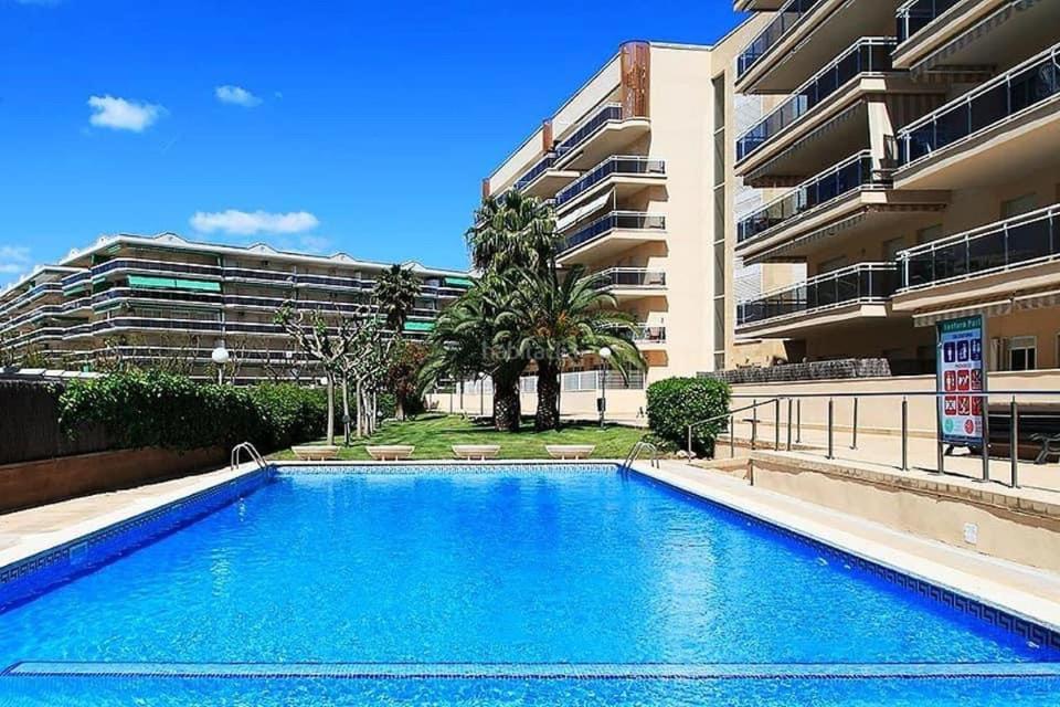 Appart Standing 2 Chambres 2Sdb Clim Piscine Parking Wifi Terrasse 21M2 Local Velo Port-Aventura, Plage, Centre サロウ エクステリア 写真